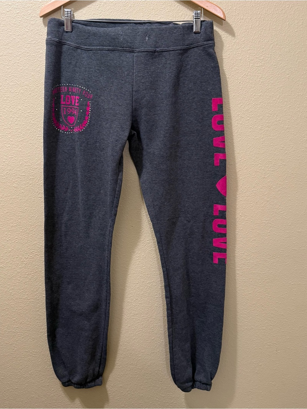 Women's XL Thrill Maternity Charcoal Gray Hot Pink “LOVE 1994” Sweat Pants